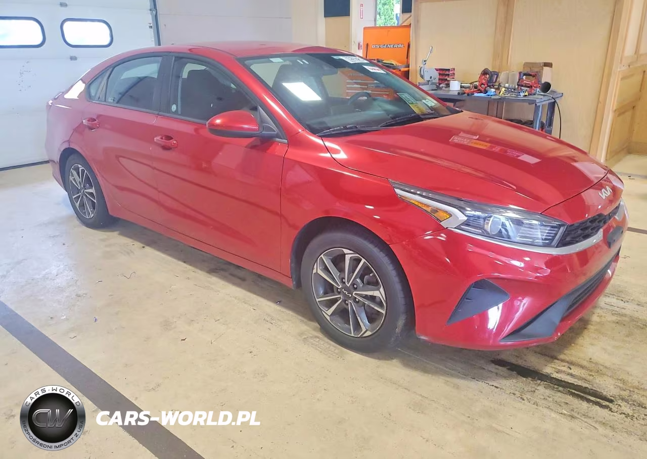 2024 Kia Forte Lxs VIN:3KPF24AD0RE745123 - 4