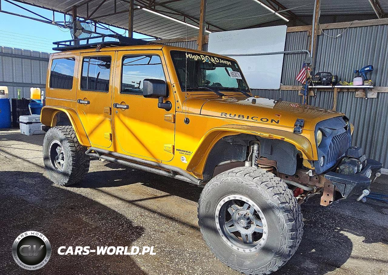 2014 Jeep Wrangler Unlimited Rubicon VIN:1C4BJWFG1EL318504 - 4