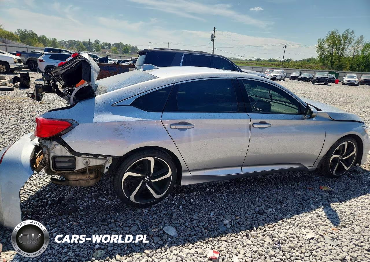 2018 Honda Accord Sport VIN:1HGCV1F32JA071431 - 3