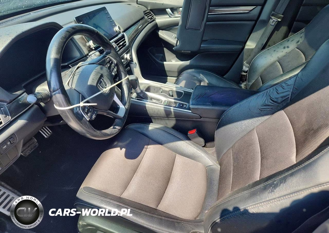 2018 Honda Accord Sport VIN:1HGCV1F32JA071431 - 7