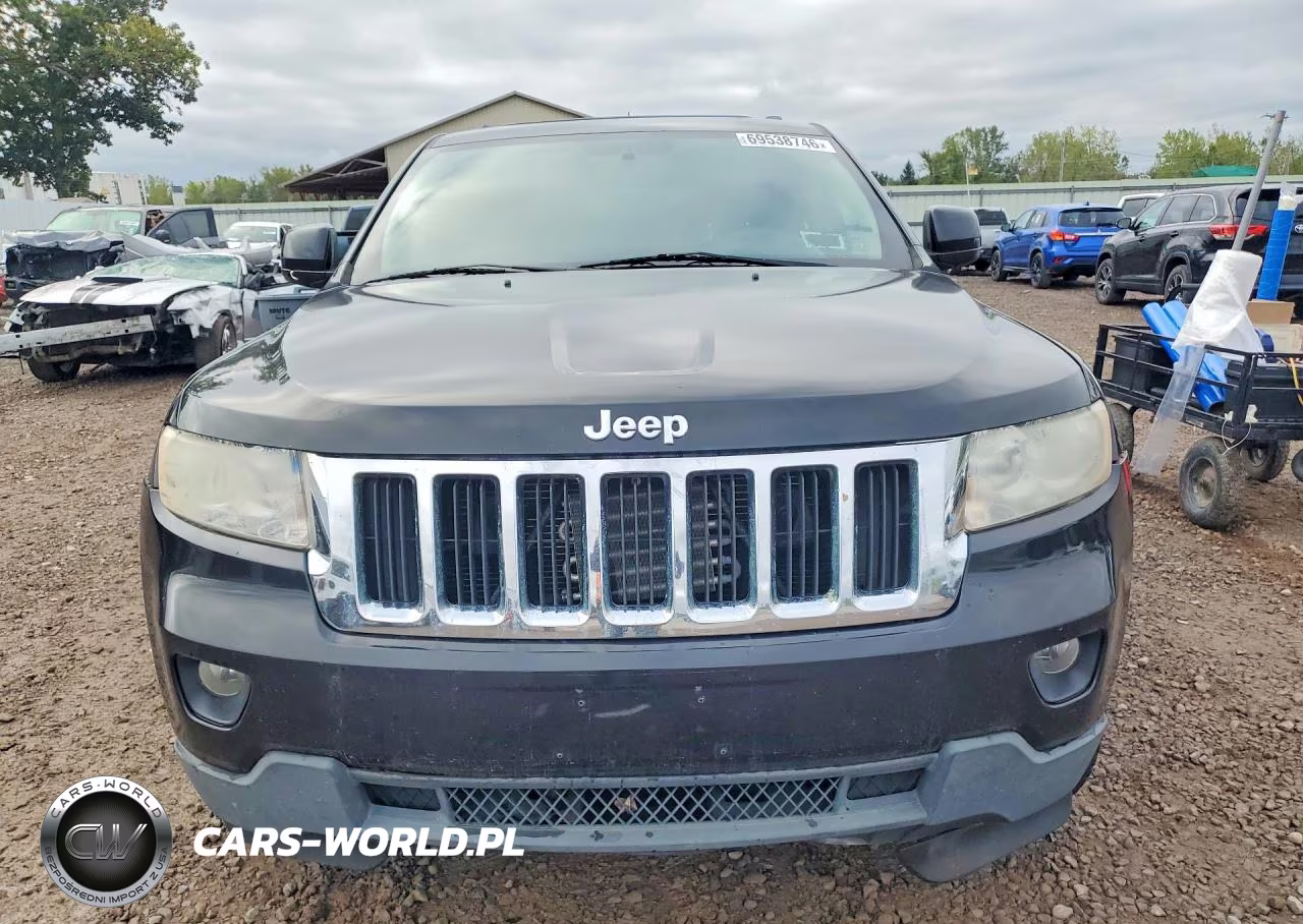 2013 Jeep Grand Cherokee Laredo VIN:1C4RJFAG4DC506101 - 5