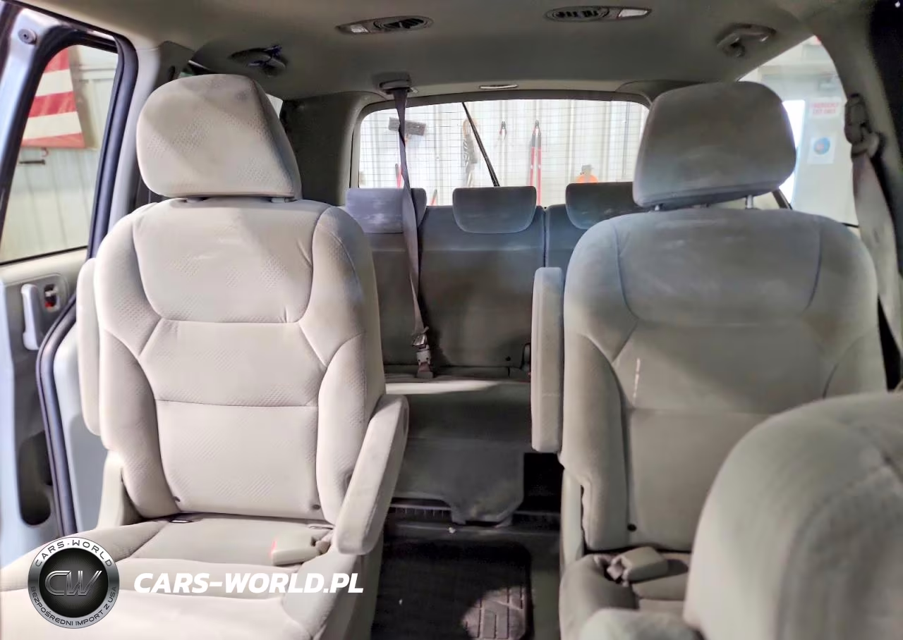 2007 Honda Odyssey Lx VIN:5FNRL382X7B096799 - 10