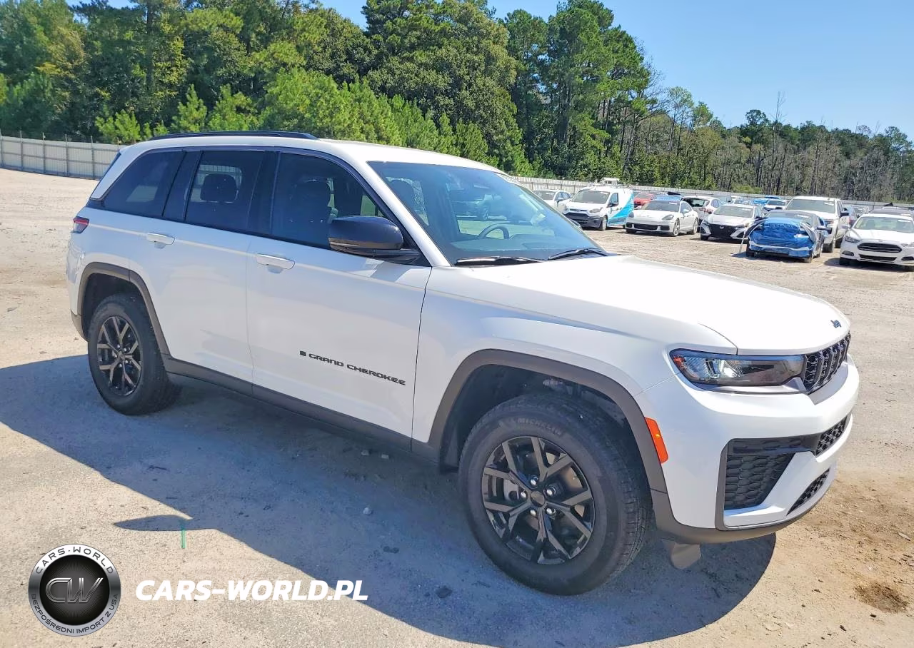 2026 Jeep Grand Cherokee Base VIN:1C4RJGAR9TC193827 - 4