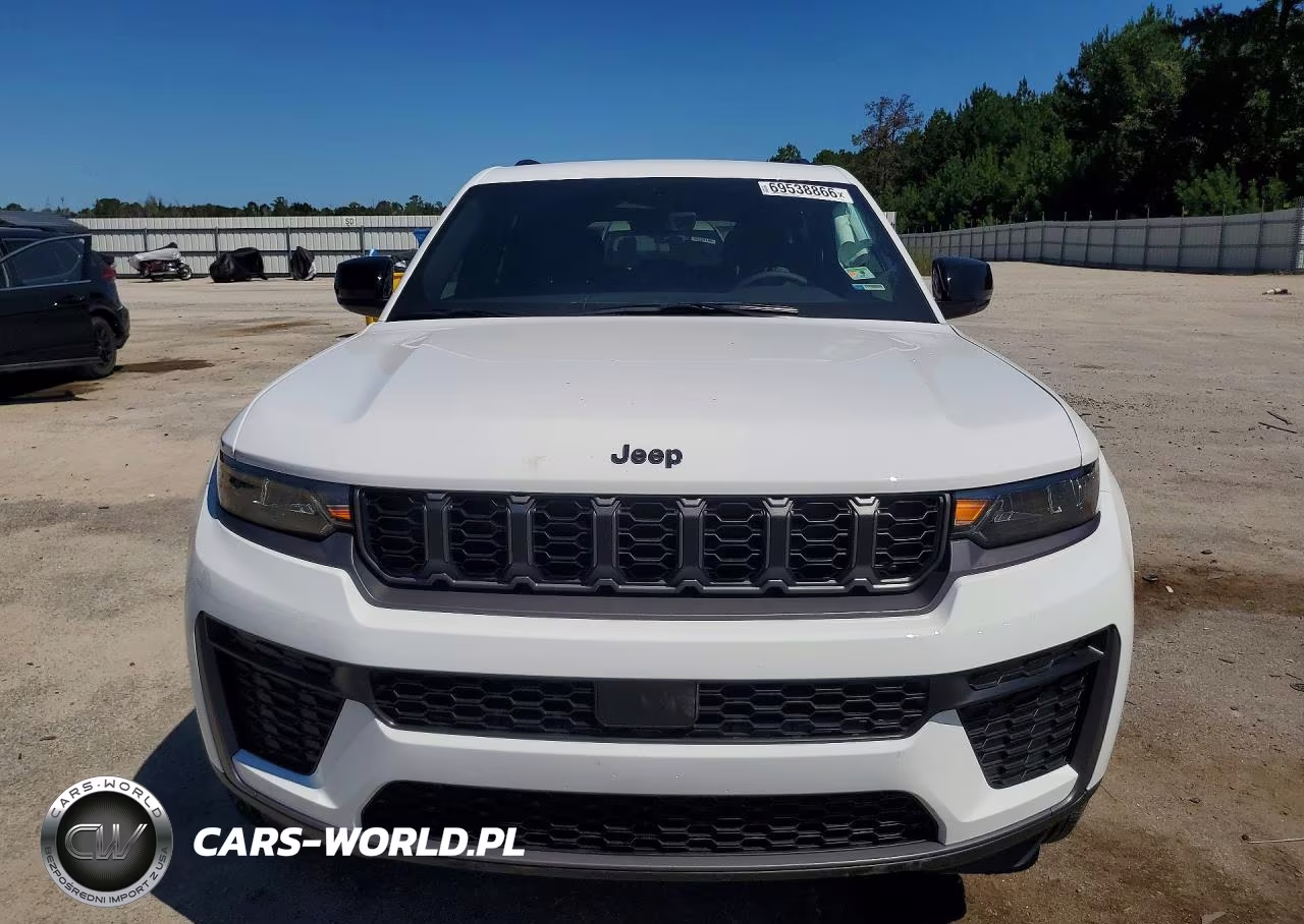 2026 Jeep Grand Cherokee Base VIN:1C4RJGAR9TC193827 - 5