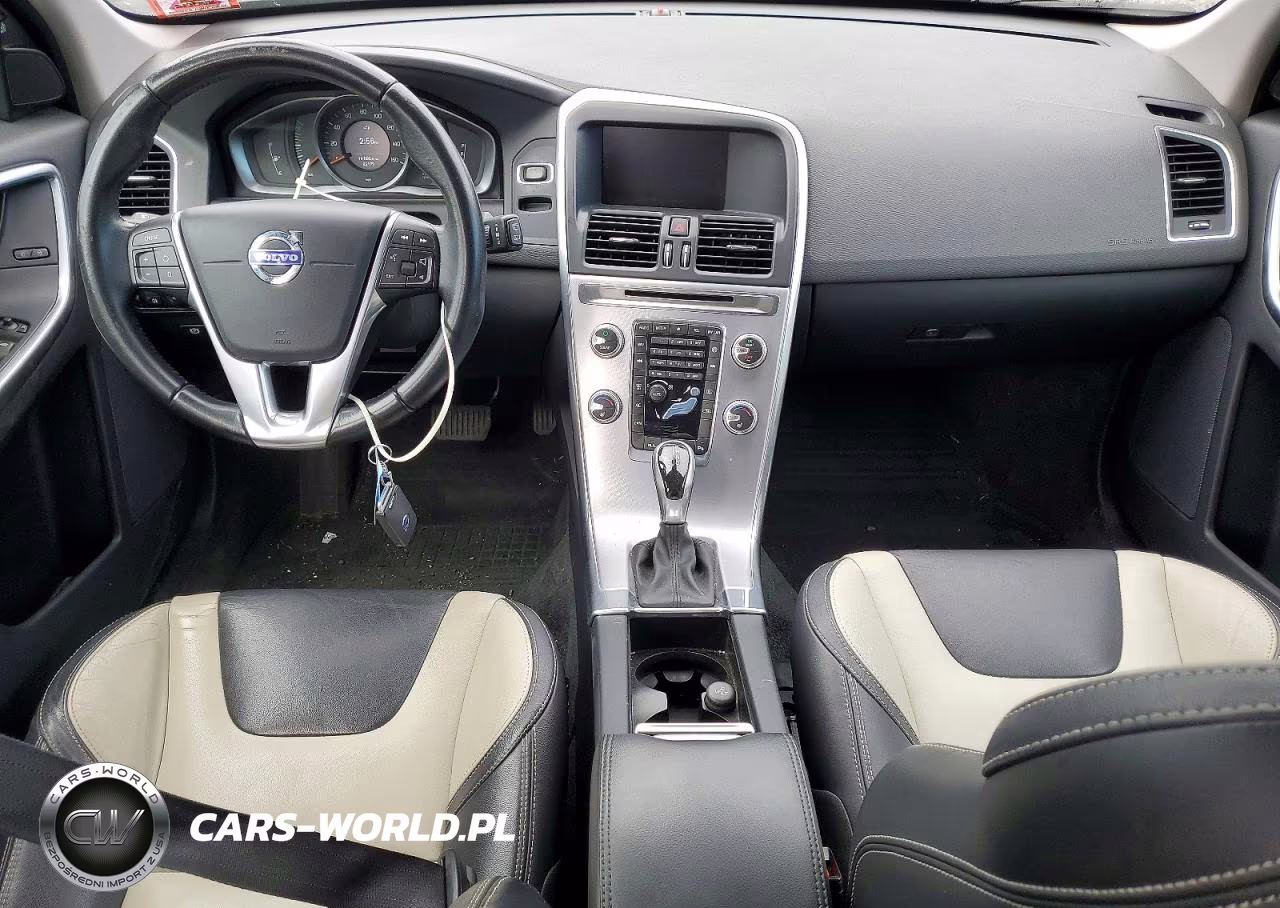 2017 Volvo Xc60 T5 Dynamic VIN:YV440MRR4H2026821 - 8