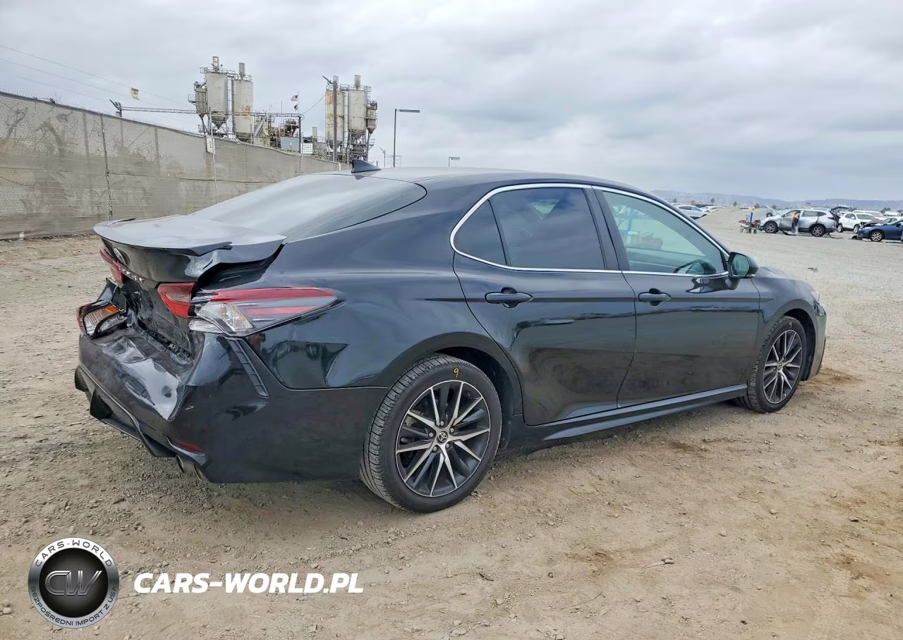 2021 Toyota Camry Se VIN:4T1G11AK8MU616329 - 3