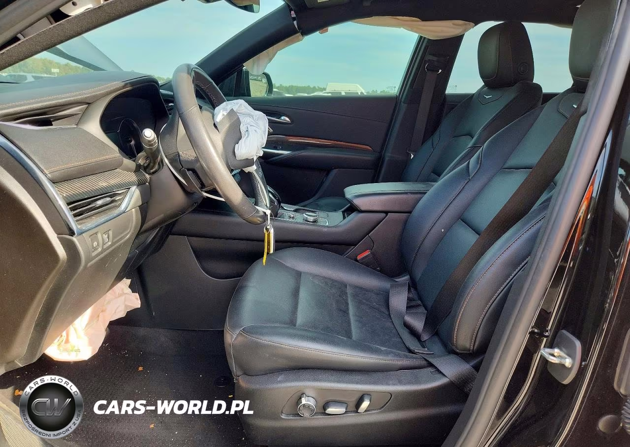 2023 Cadillac Xt4 Sport VIN:1GYFZER40PF125228 - 7