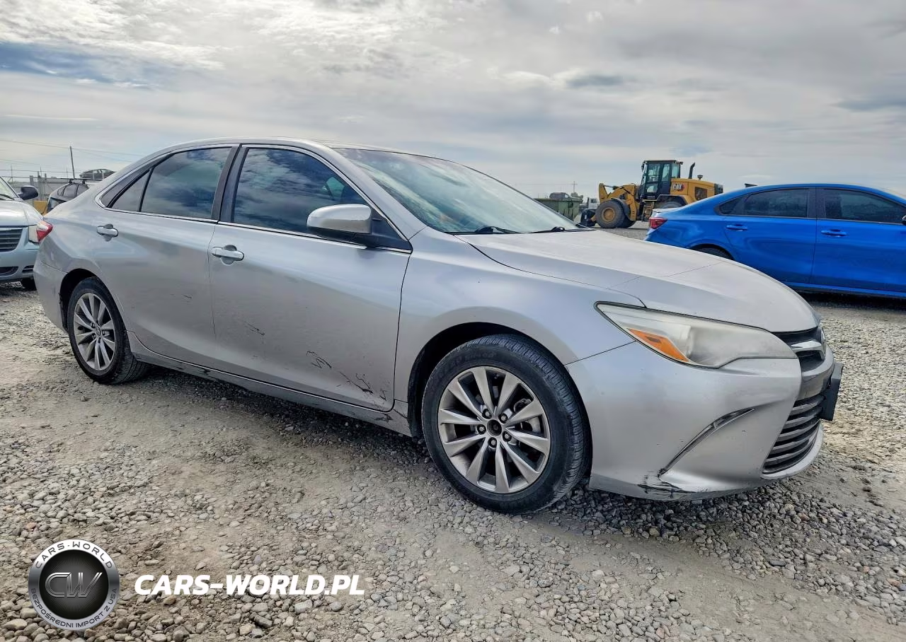 2015 Toyota Camry Xle V6 VIN:4T1BF1FK7FU901854 - 4