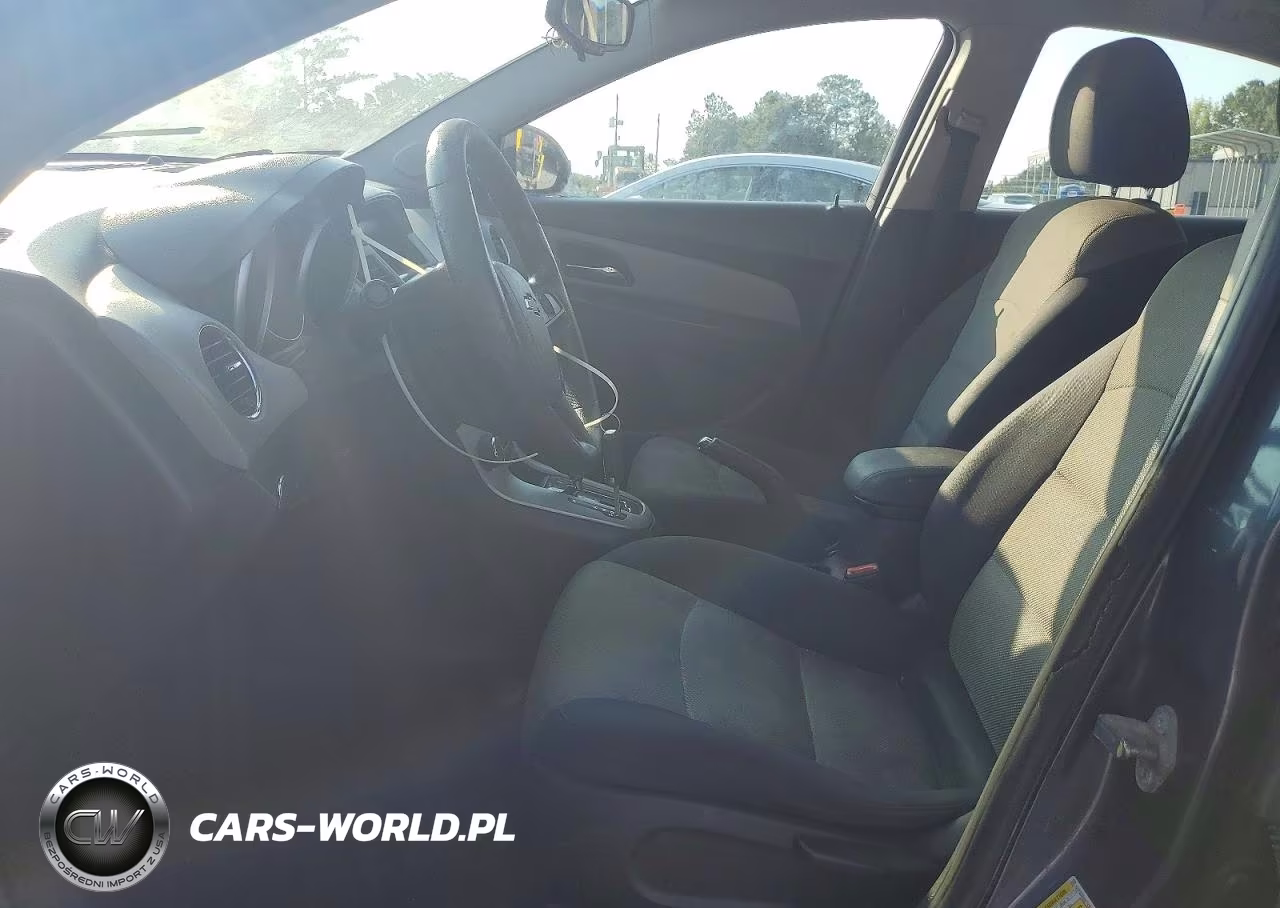 2014 Chevrolet Cruze Ls VIN:1G1PA5SH0E7435832 - 7