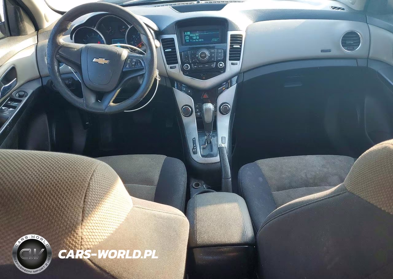 2014 Chevrolet Cruze Ls VIN:1G1PA5SH0E7435832 - 8