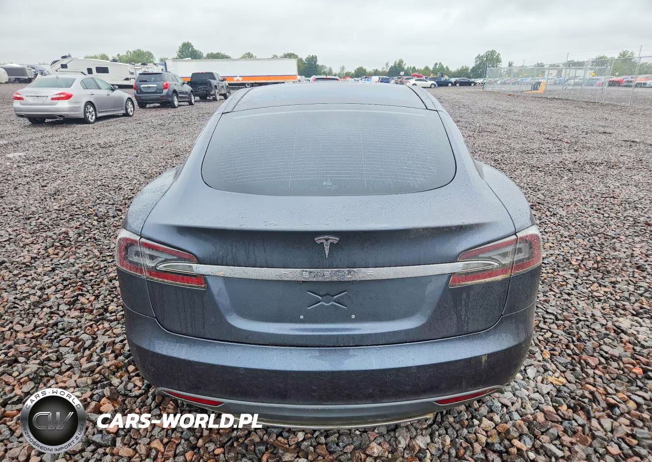 2015 Tesla Model S 85D VIN:5YJSA1H28FF083074 - 6