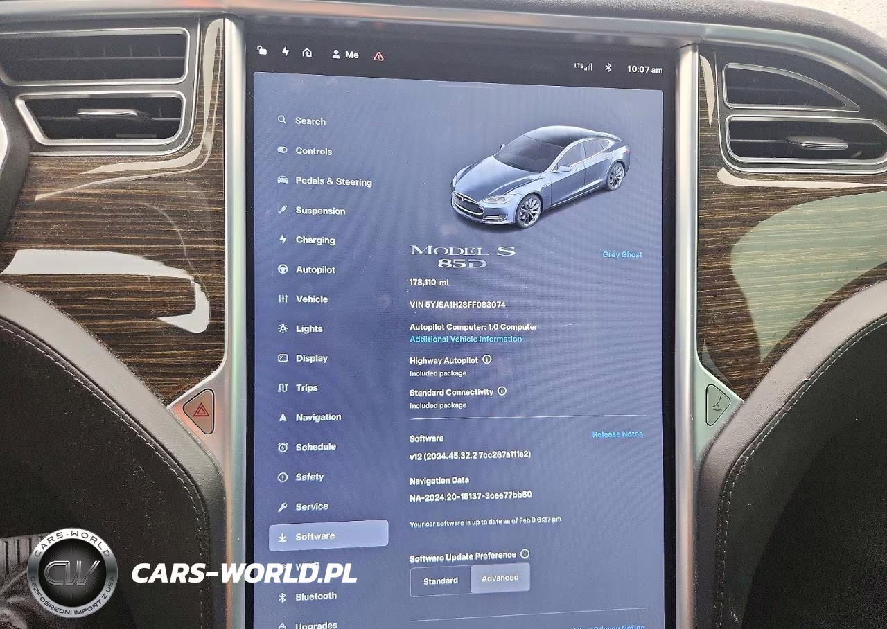 2015 Tesla Model S 85D VIN:5YJSA1H28FF083074 - 9