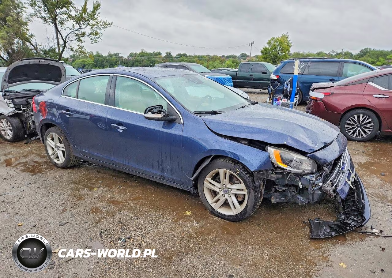 2015 Volvo S60 Platinum VIN:YV140MFMXF1354561 - 4