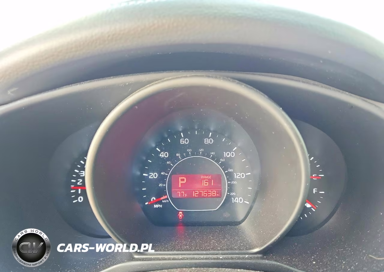 2017 Kia Soul + VIN:KNDJP3A56H7416715 - 9