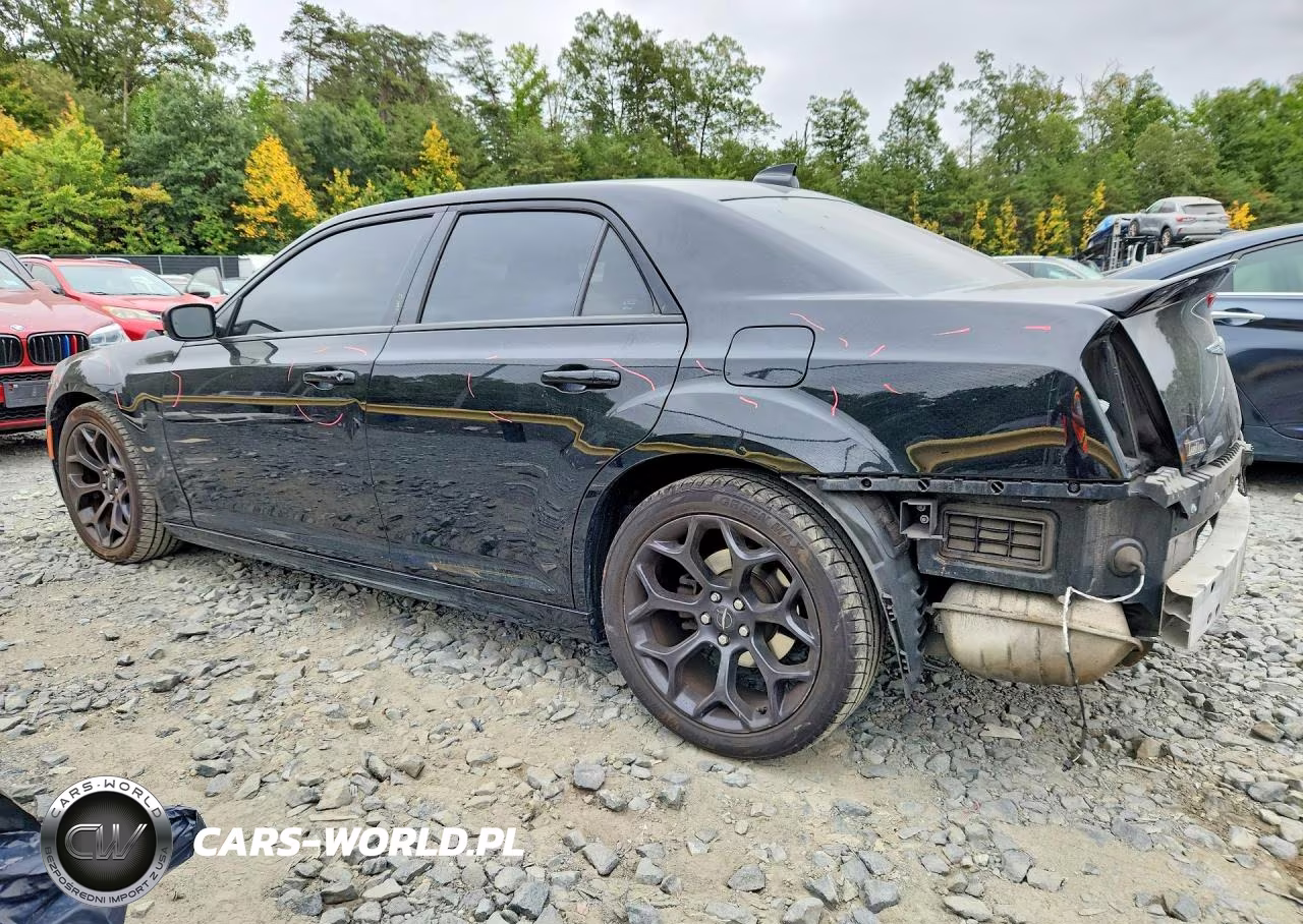 2019 Chrysler 300 S VIN:2C3CCABG7KH582718 - 2