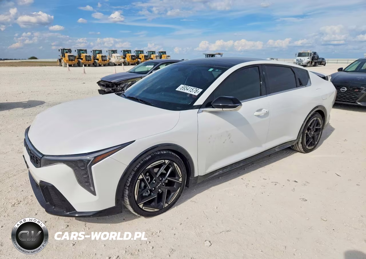 2025 Kia K4 Gt Line VIN:3KPFW4DE7SE039636 - 1