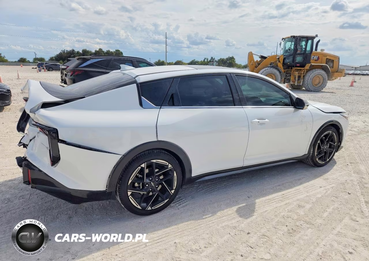 2025 Kia K4 Gt Line VIN:3KPFW4DE7SE039636 - 3