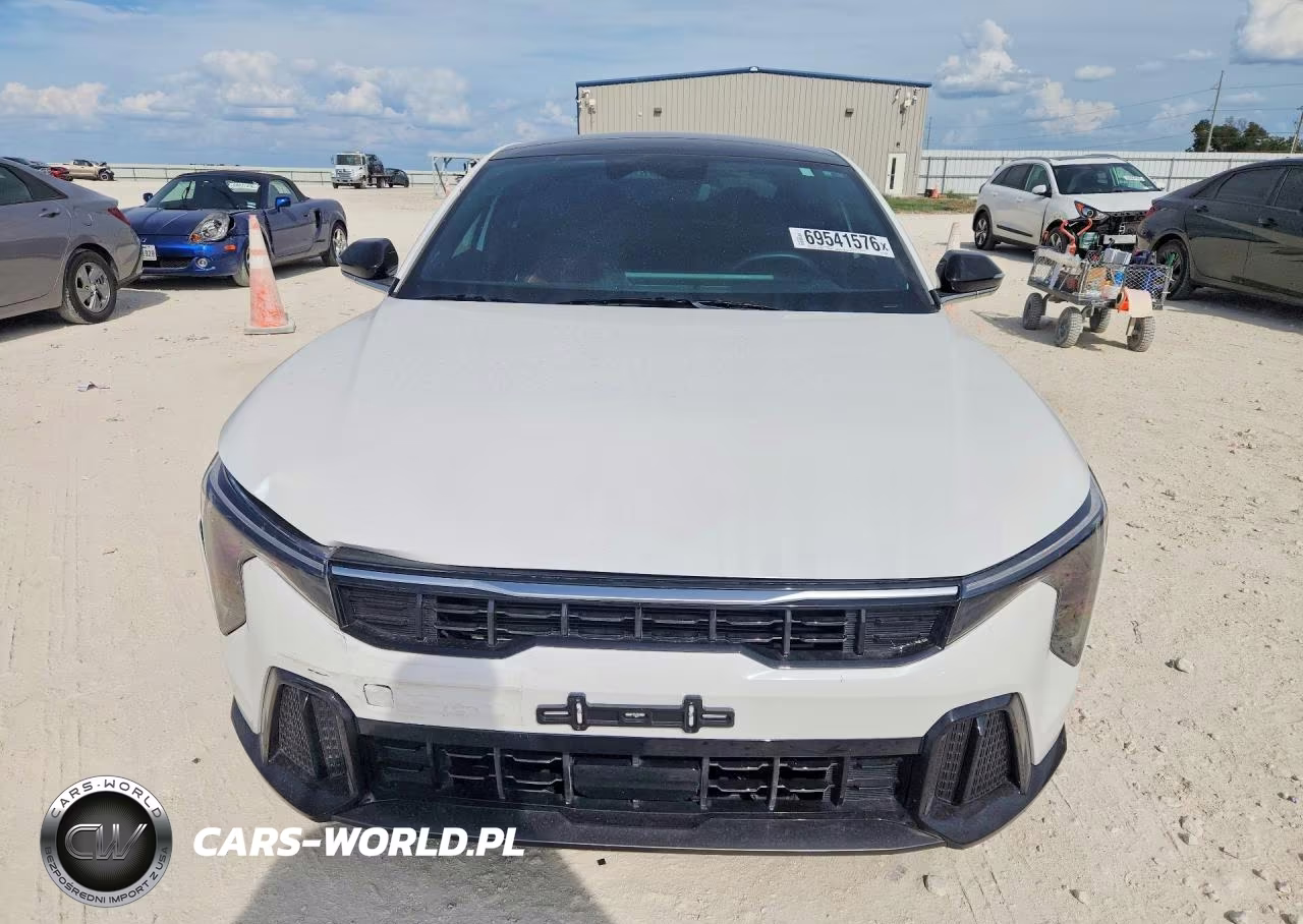2025 Kia K4 Gt Line VIN:3KPFW4DE7SE039636 - 5