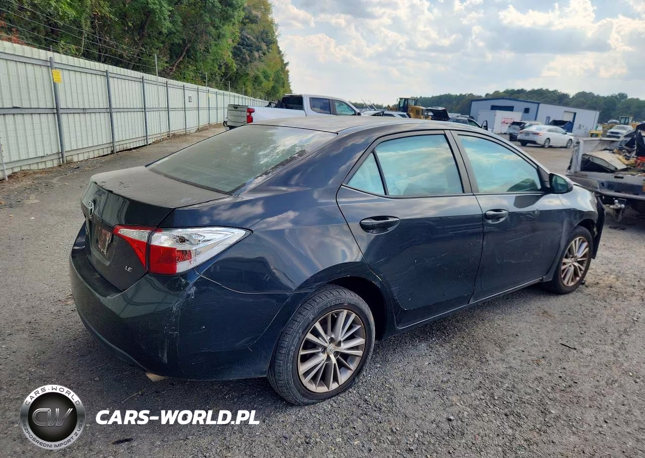 2015 Toyota Corolla Le Plus VIN:5YFBURHE8FP251266 - 3