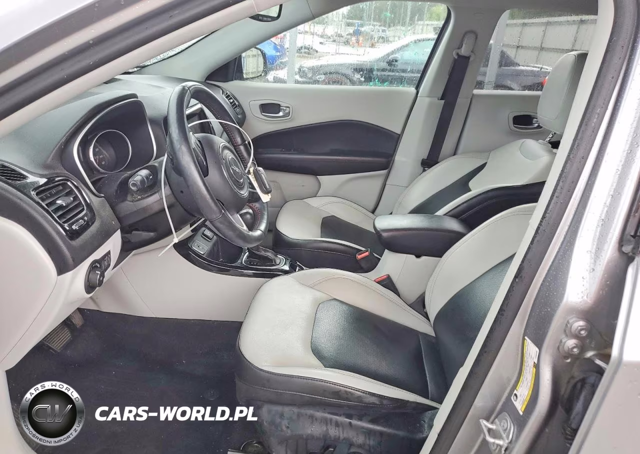 2018 Jeep Compass Limited VIN:3C4NJCCB8JT362163 - 7