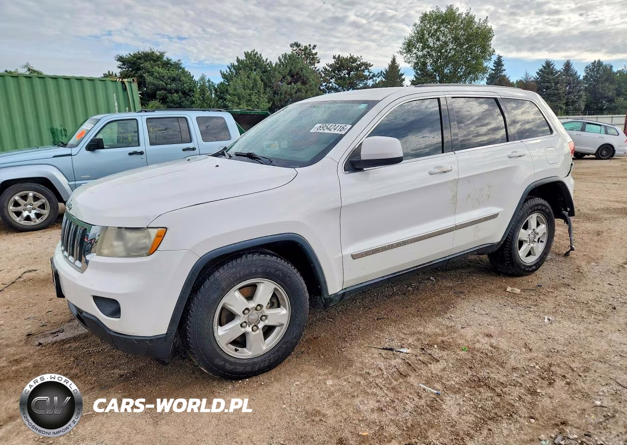 2013 Jeep Grand Cherokee Laredo VIN:1C4RJFAG1DC513040 - 1