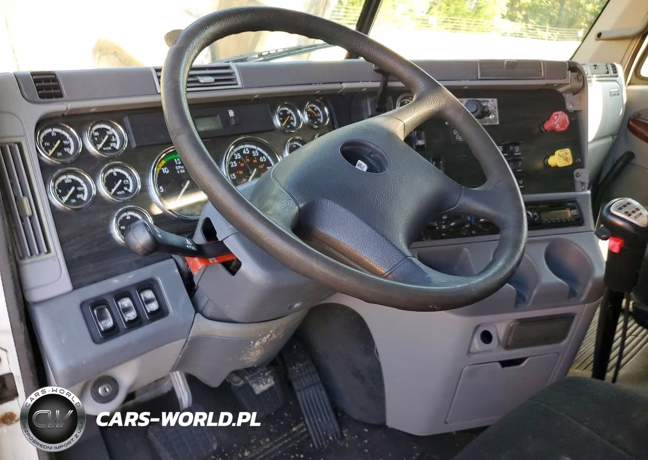 2014 Freightliner Columbia Semi Truck VIN:3ALXA7003EDFV4661 - 8