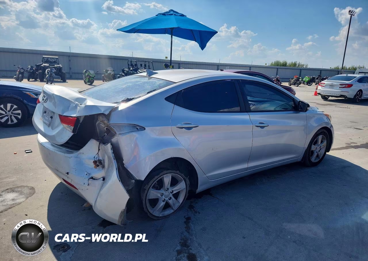 2013 Hyundai Elantra Gls VIN:KMHDH4AE6DU792757 - 3