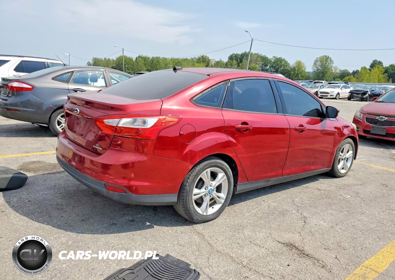 2014 Ford Focus Se VIN:1FADP3F26EL266433 - 3
