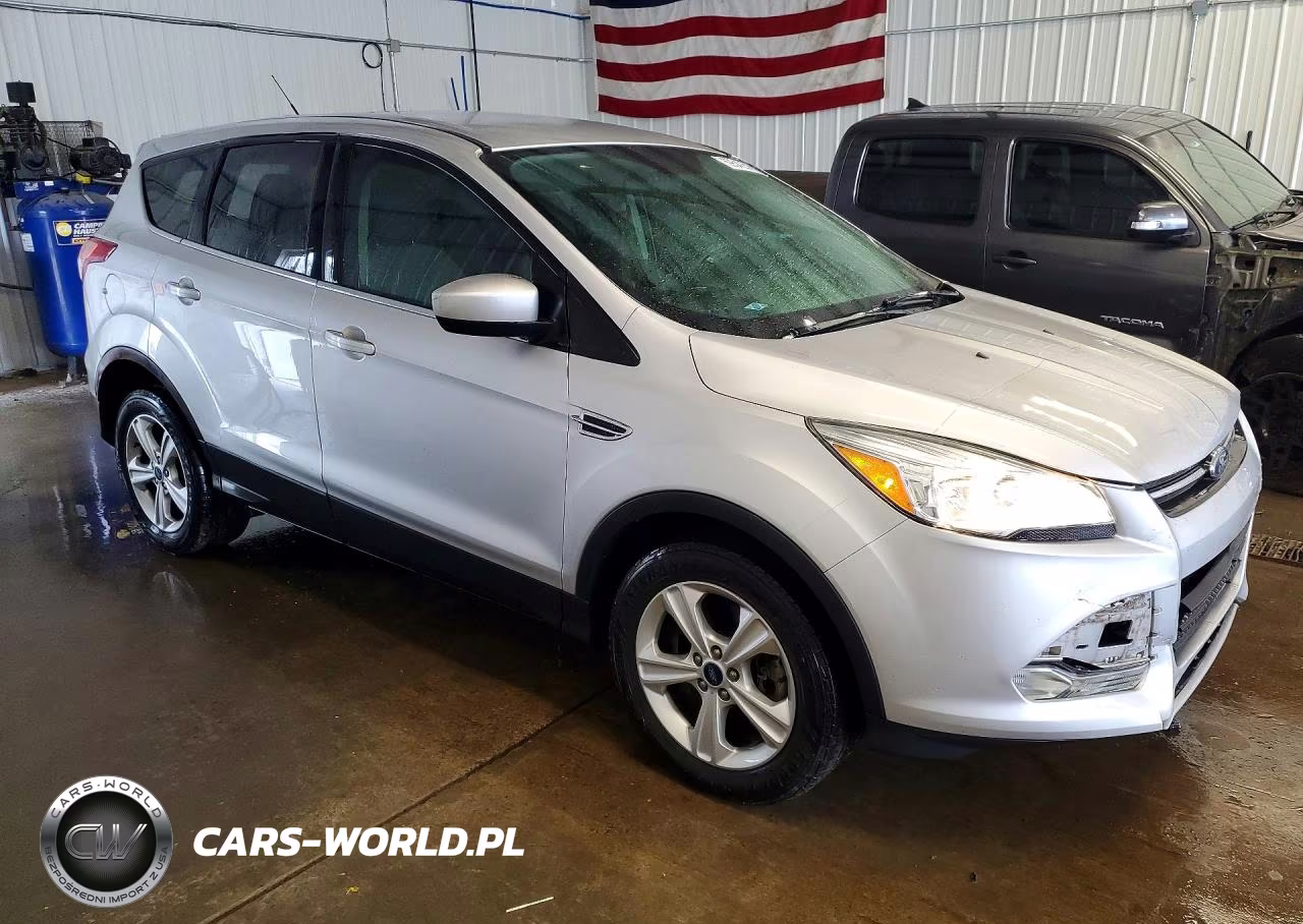 2015 Ford Escape Se VIN:1FMCU9GX2FUC62740 - 4