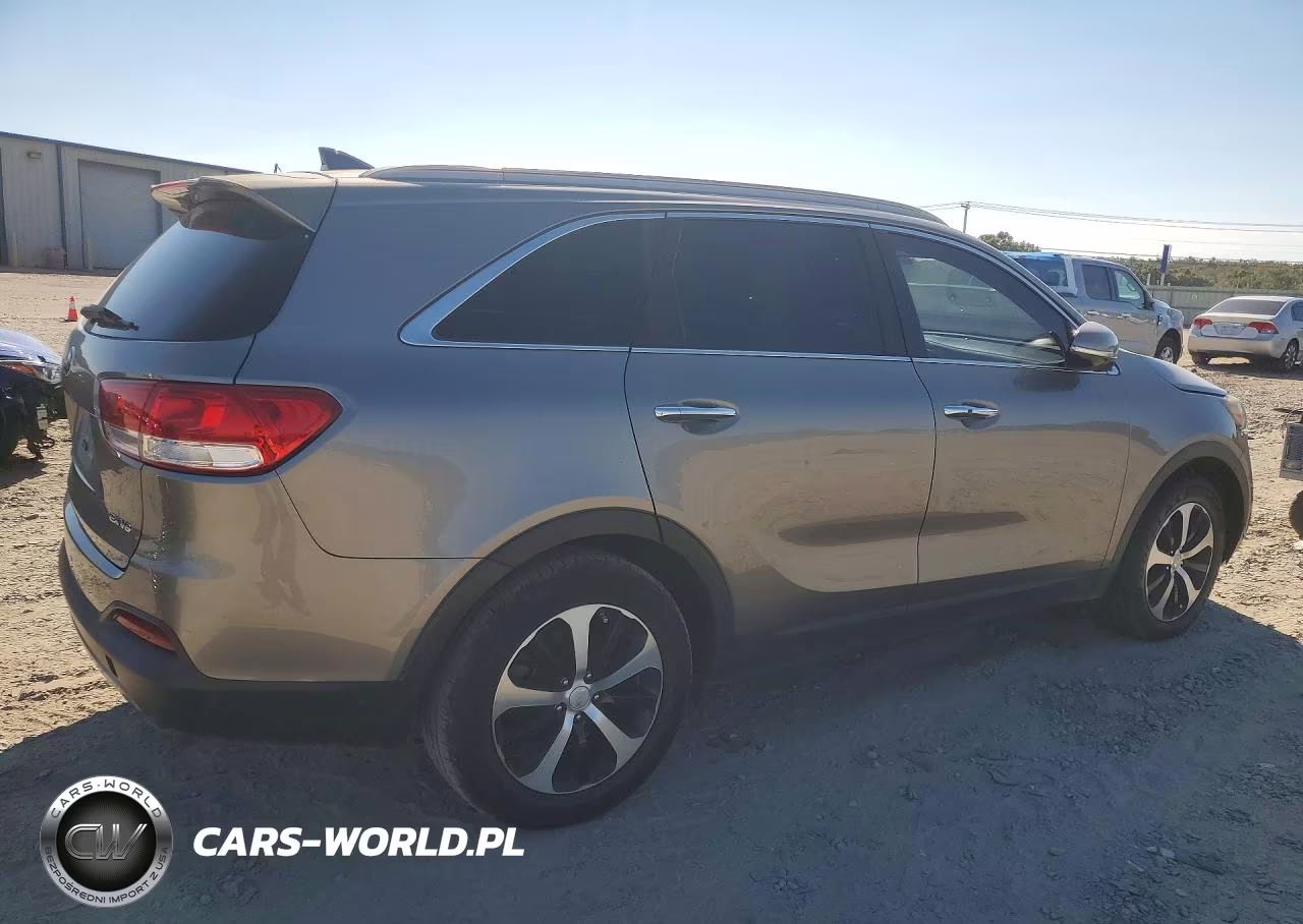 2017 Kia Sorento Ex VIN:5XYPH4A50HG200746 - 3