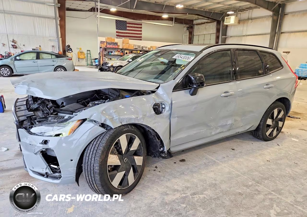2025 Volvo Xc60 Plus VIN:YV4H60RC6S1203774 - 1