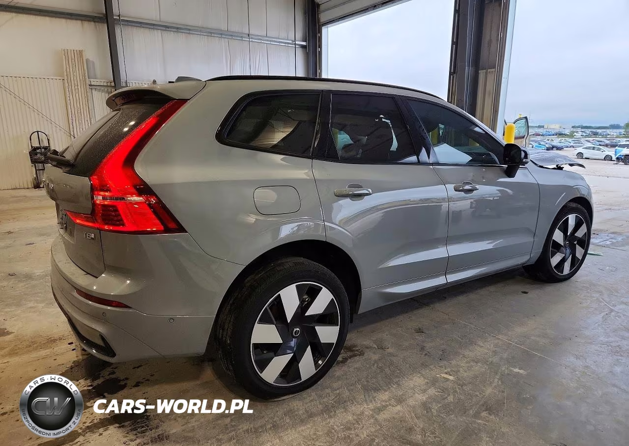 2025 Volvo Xc60 Plus VIN:YV4H60RC6S1203774 - 3