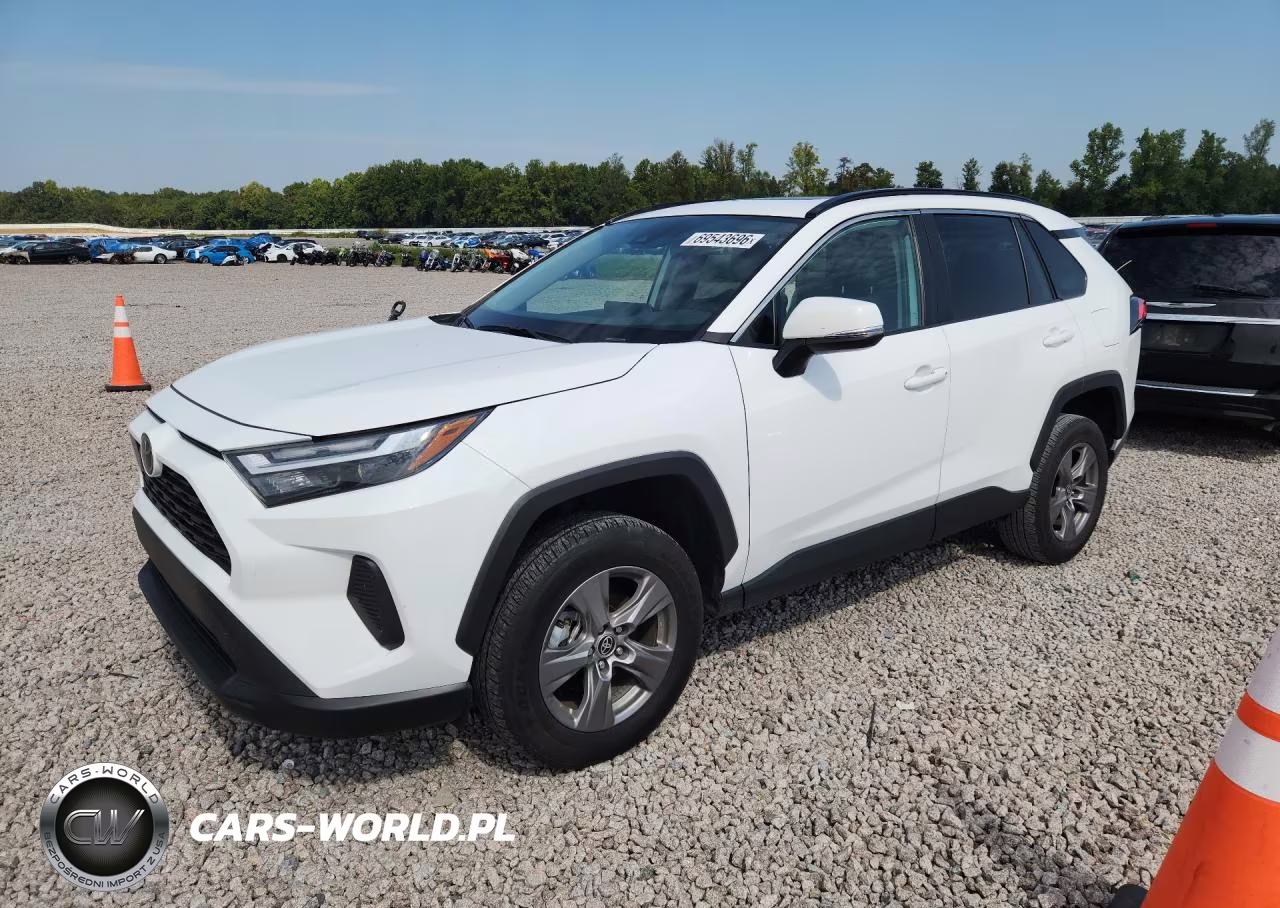 2023 Toyota Rav4 Xle VIN:2T3W1RFVXPC250321 - 1