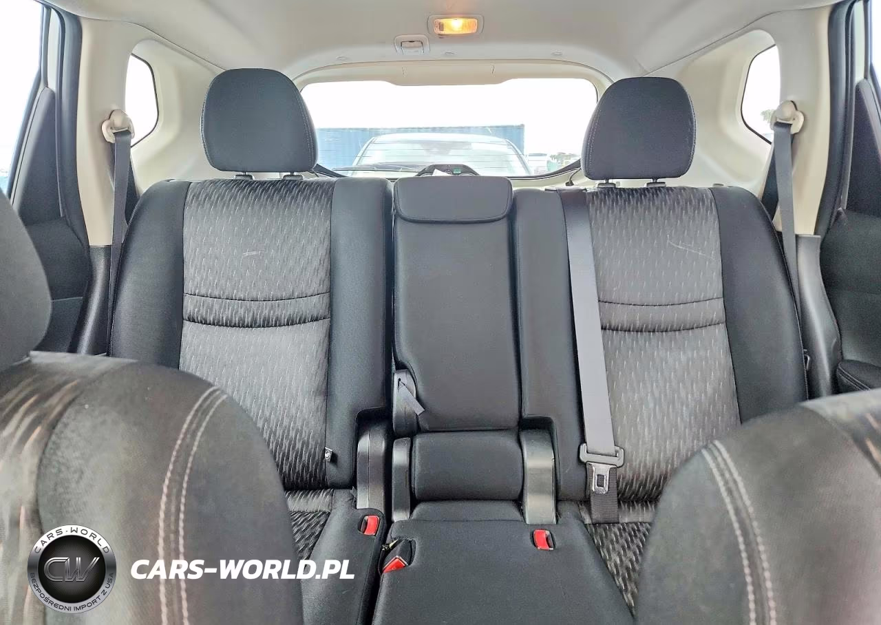 2017 Nissan Rogue S VIN:JN8AT2MT0HW383723 - 10