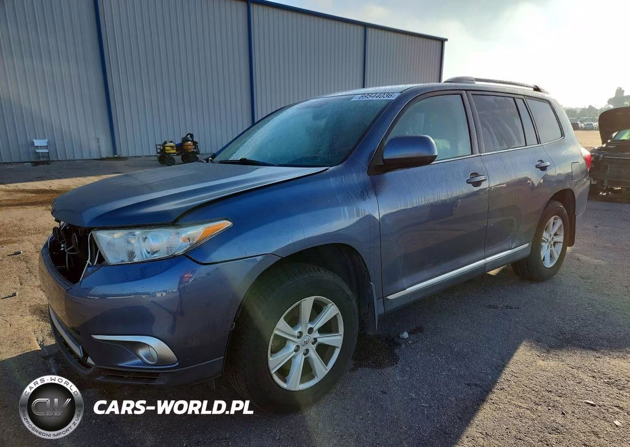 2013 Toyota Highlander Plus VIN:5TDBK3EH9DS261388 - 1