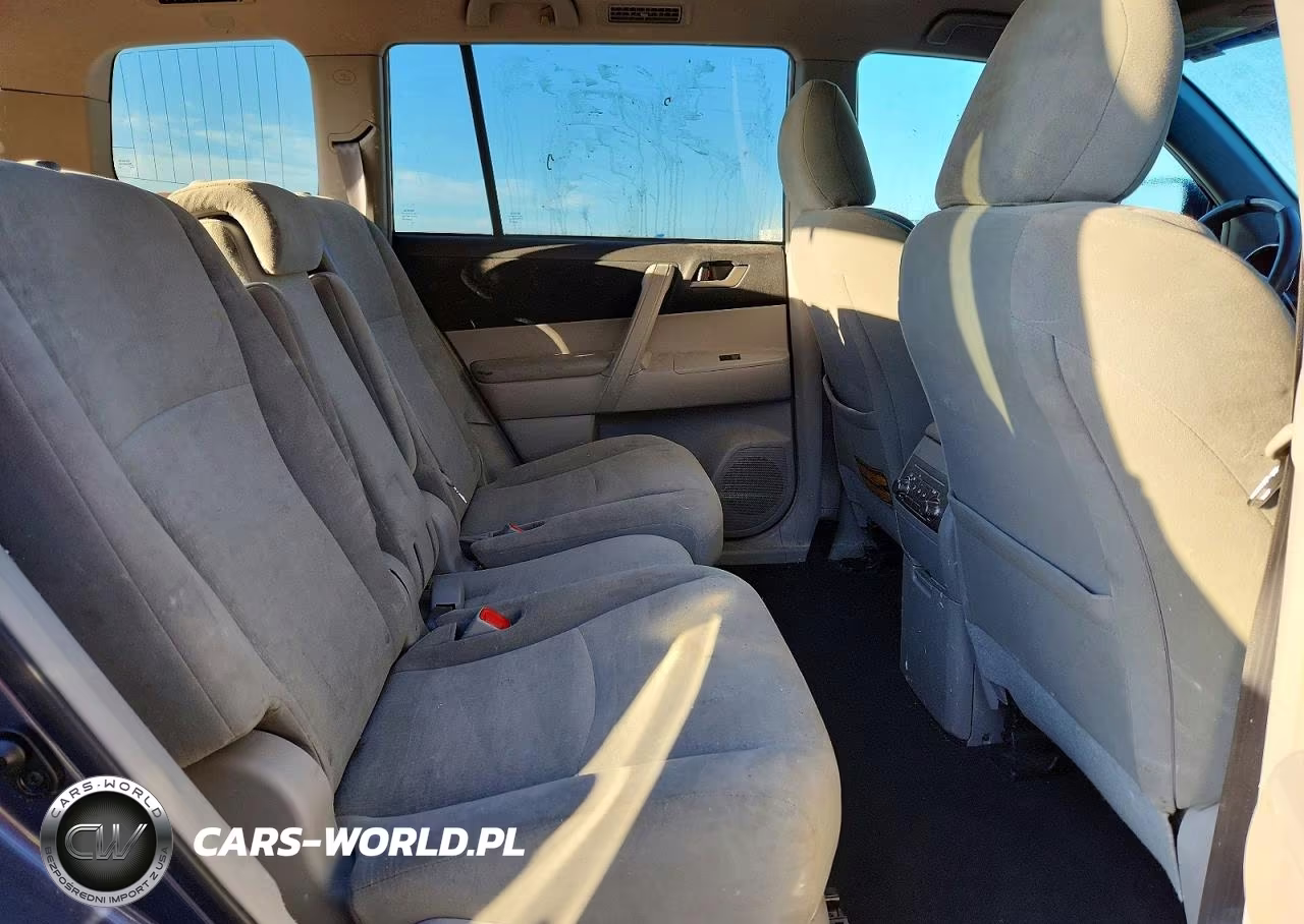 2013 Toyota Highlander Plus VIN:5TDBK3EH9DS261388 - 11