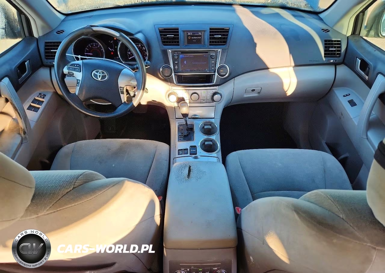 2013 Toyota Highlander Plus VIN:5TDBK3EH9DS261388 - 8