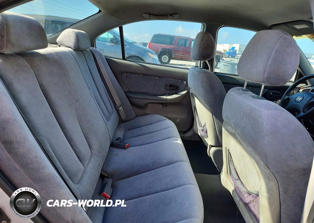 2006 Hyundai Elantra Gls VIN:KMHDN46D46U324750 - 10