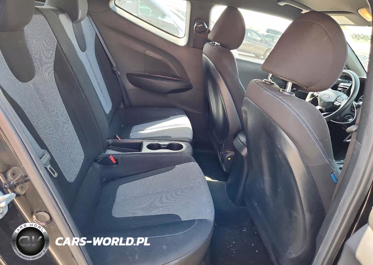 2019 Hyundai Veloster 2.0L VIN:KMHTG6AF6KU017780 - 10