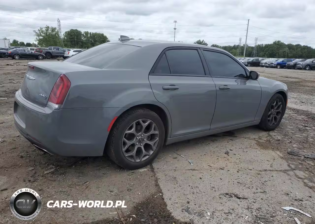 2017 Chrysler 300 S VIN:2C3CCAGG7HH606937 - 3