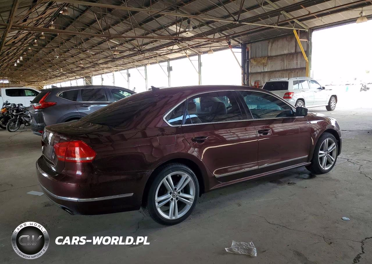 2013 Volkswagen Passat Sel VIN:1VWCM7A38DC072021 - 3
