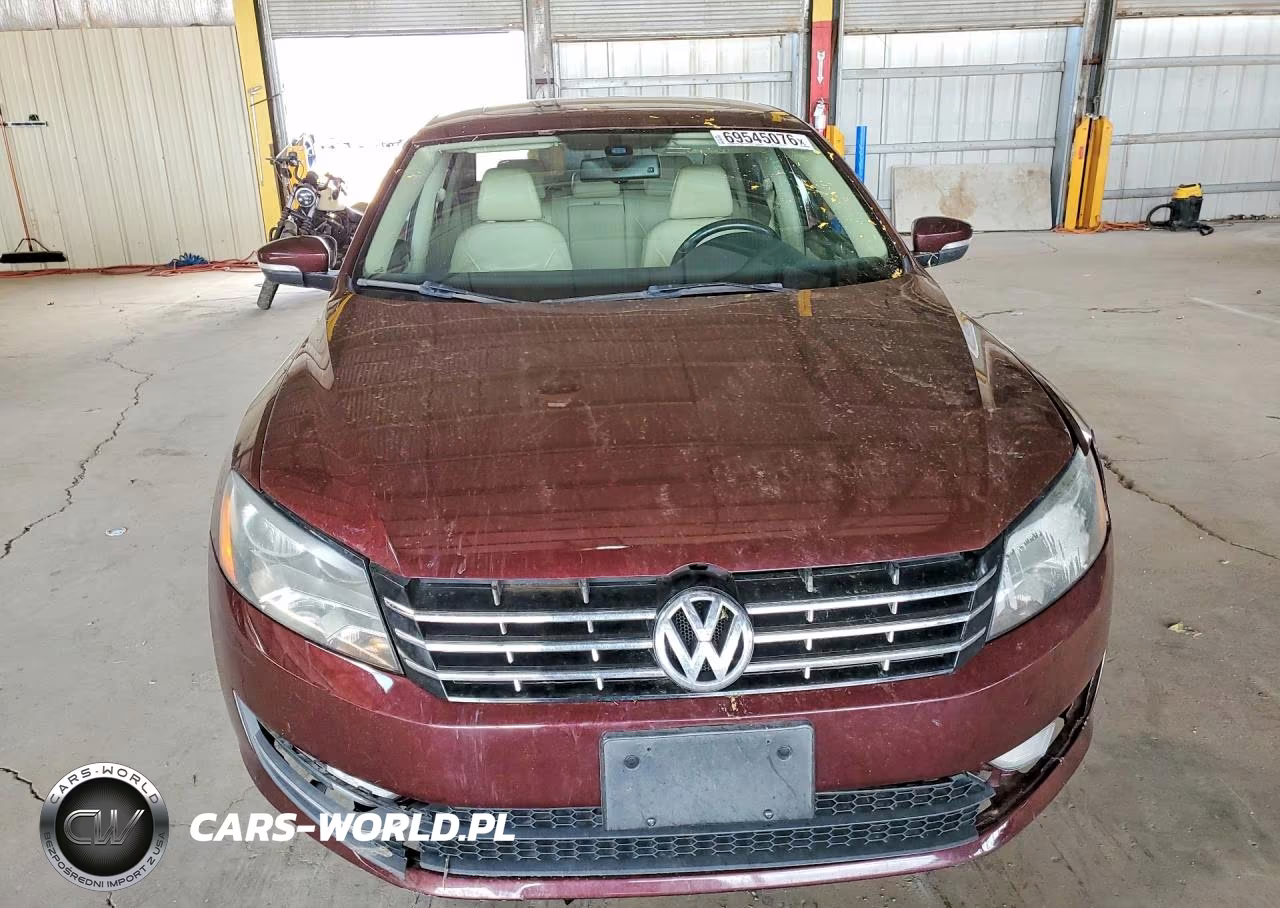 2013 Volkswagen Passat Sel VIN:1VWCM7A38DC072021 - 5