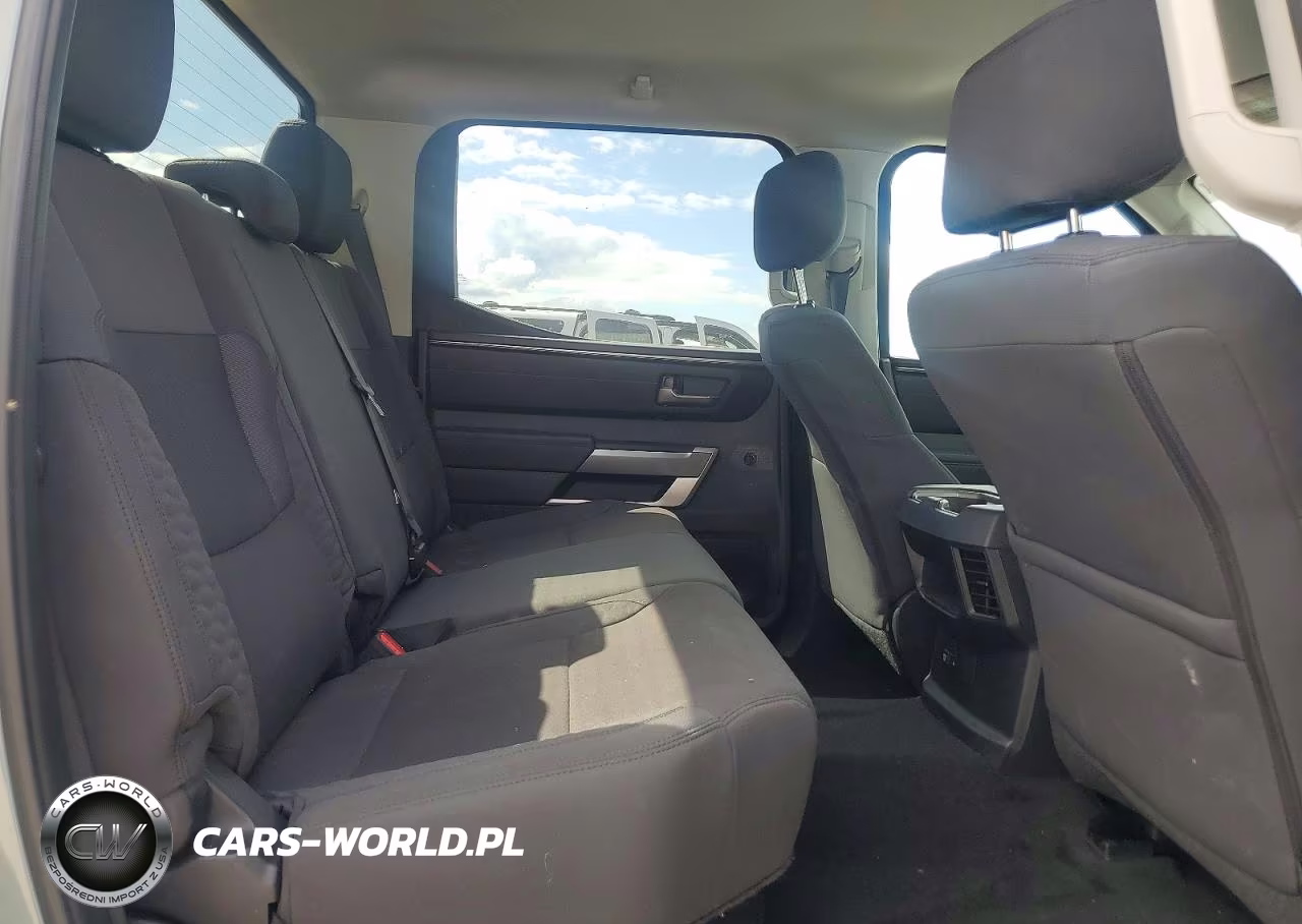 2024 Toyota Tundra Sr5 VIN:5TFLA5DB0RX233948 - 10