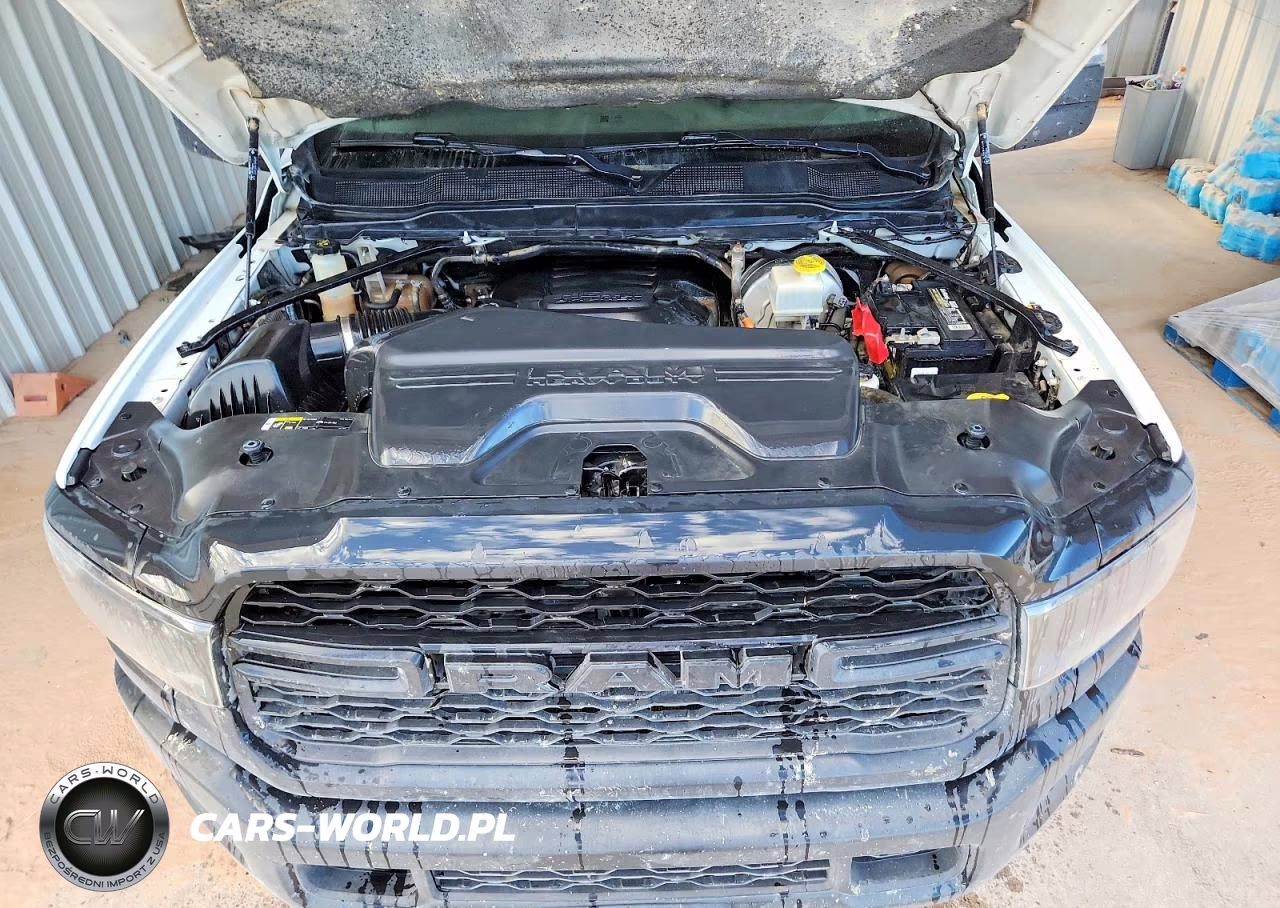 2023 Ram 2500 Tradesman VIN:3C6UR5HJ9PG588267 - 11