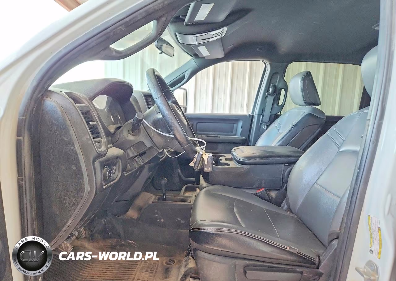 2023 Ram 2500 Tradesman VIN:3C6UR5HJ9PG588267 - 7