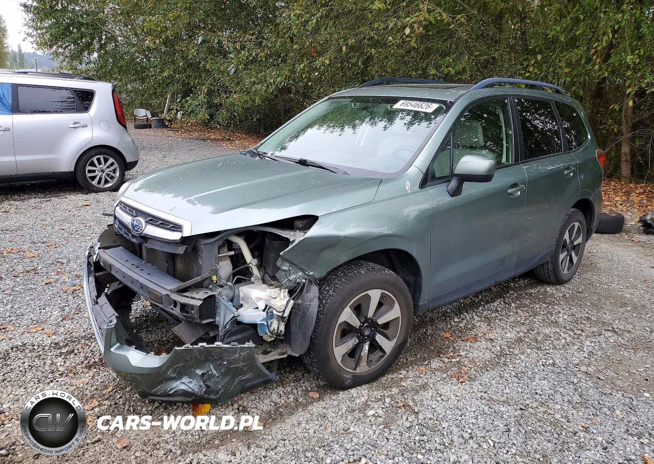 2018 Subaru Forester 2.5I Premium VIN:JF2SJAGC3JH560885 - 1