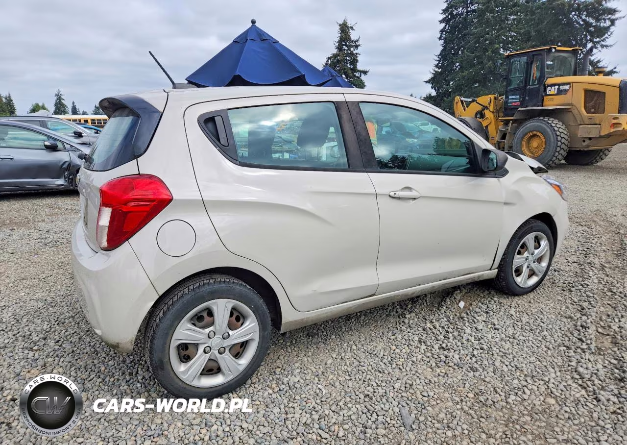 2019 Chevrolet Spark Ls VIN:KL8CB6SA6KC720798 - 3