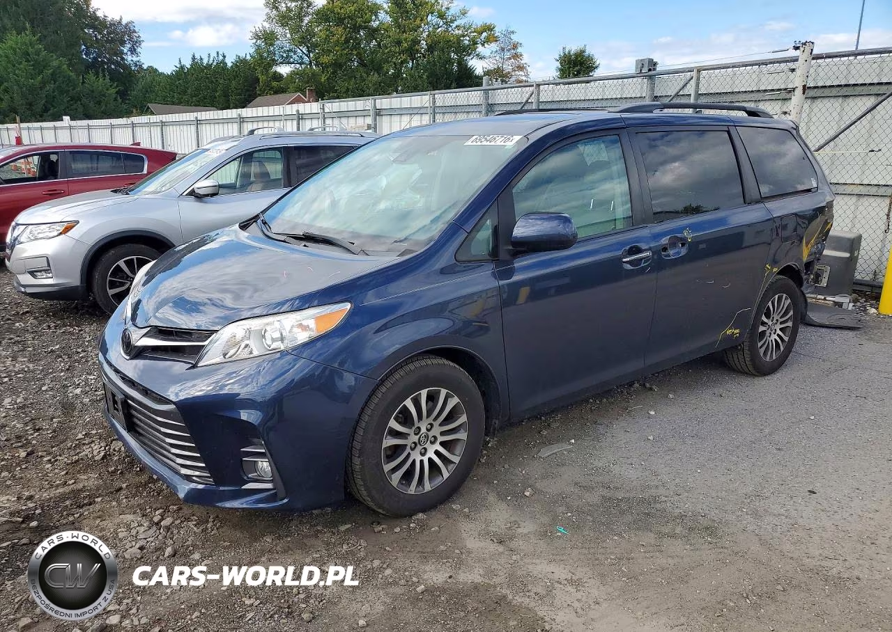 2019 Toyota Sienna Xle Premium 8-Passenger