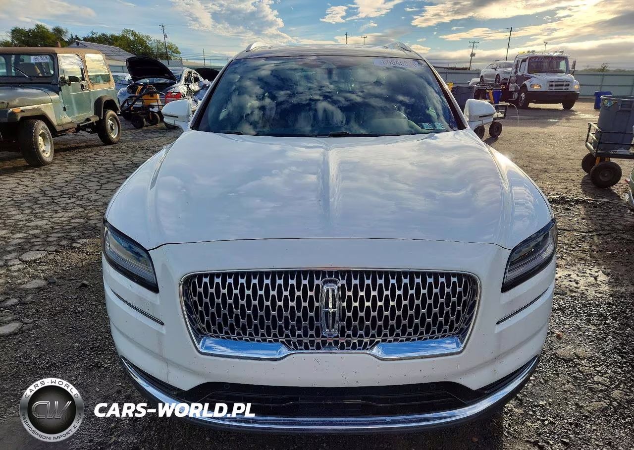 2022 Lincoln Nautilus Reserve VIN:2LMPJ8K94NBL08364 - 5