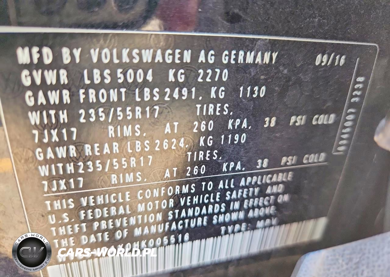 2017 Volkswagen Tiguan Wolfsburg VIN:WVGSV7AX0HK005516 - 13